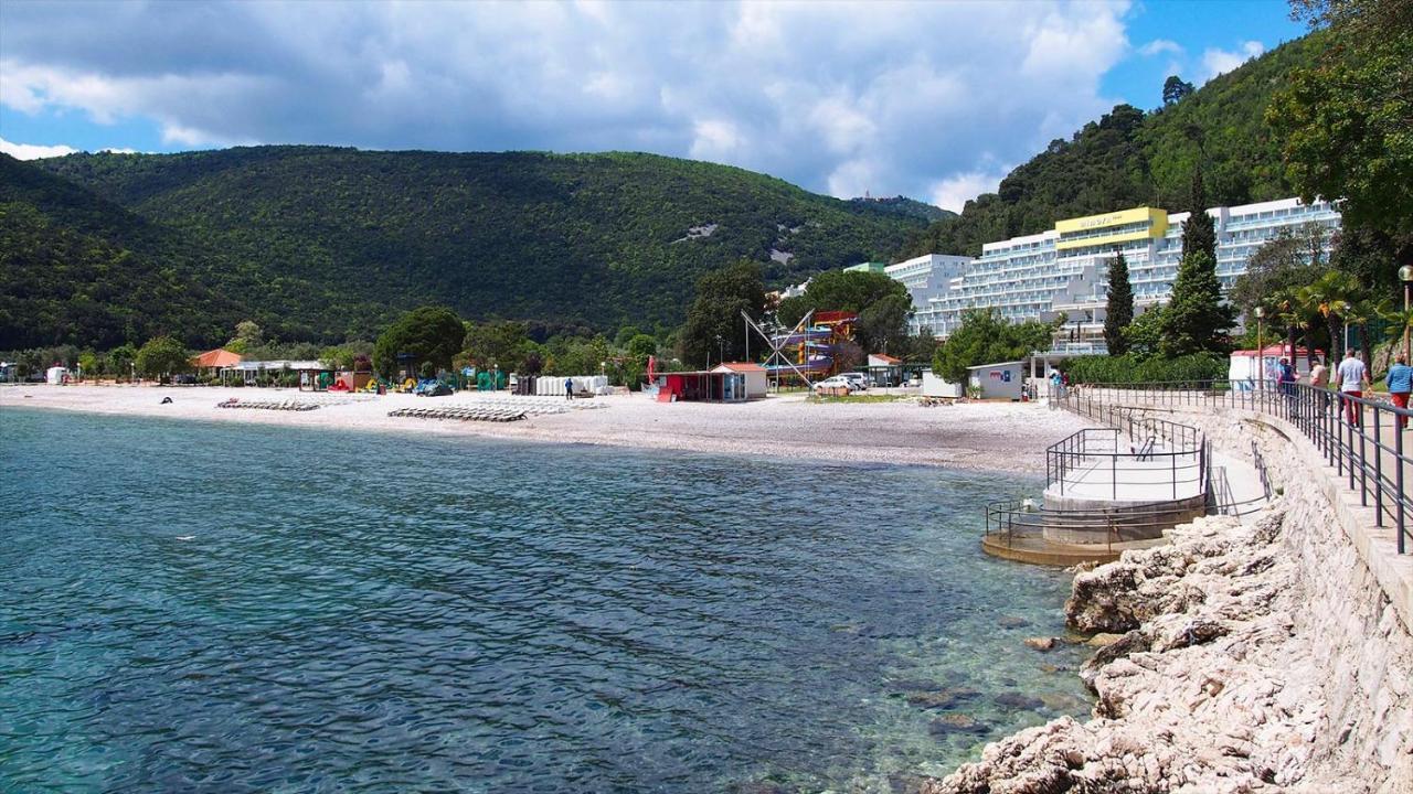 Lungo Mare Apartment